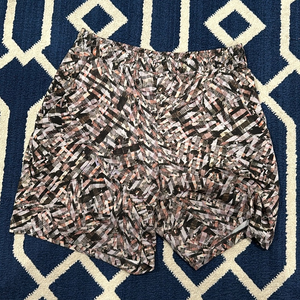 Lululemon pace breaker shorts